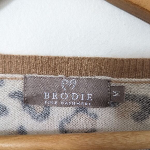 Brodie ivory tan black leopard animal print cashmere boxy oversized sweater - Picture 3 of 6